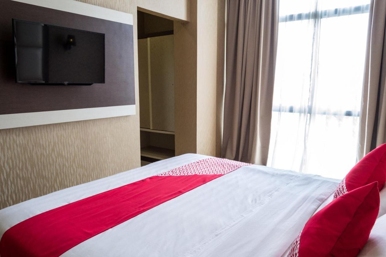 Oyo 676 Hotel Osaka Batam Eksteriør bilde