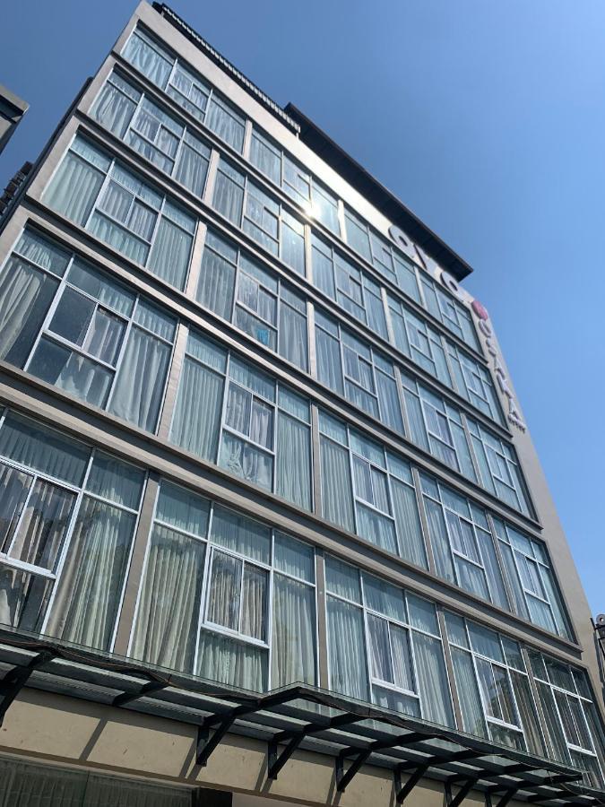 Oyo 676 Hotel Osaka Batam Eksteriør bilde