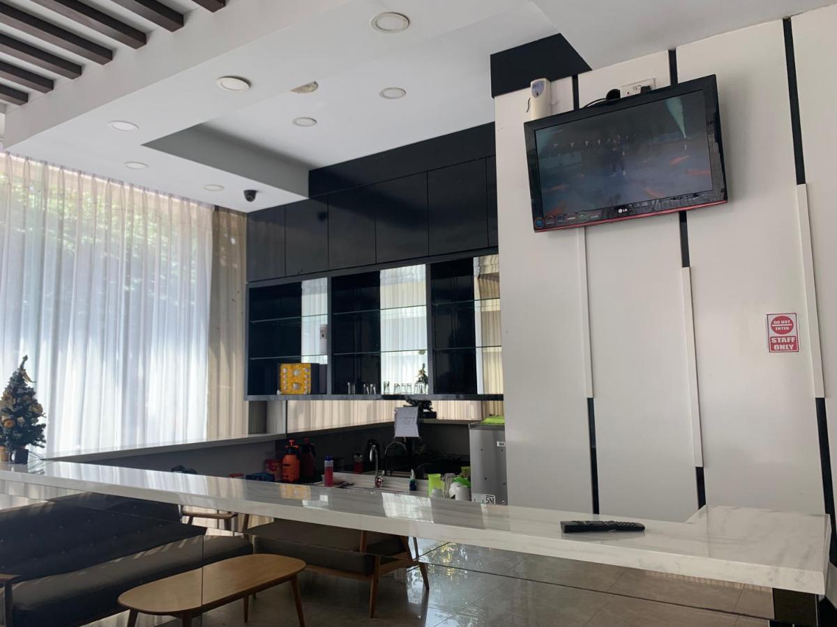 Oyo 676 Hotel Osaka Batam Eksteriør bilde
