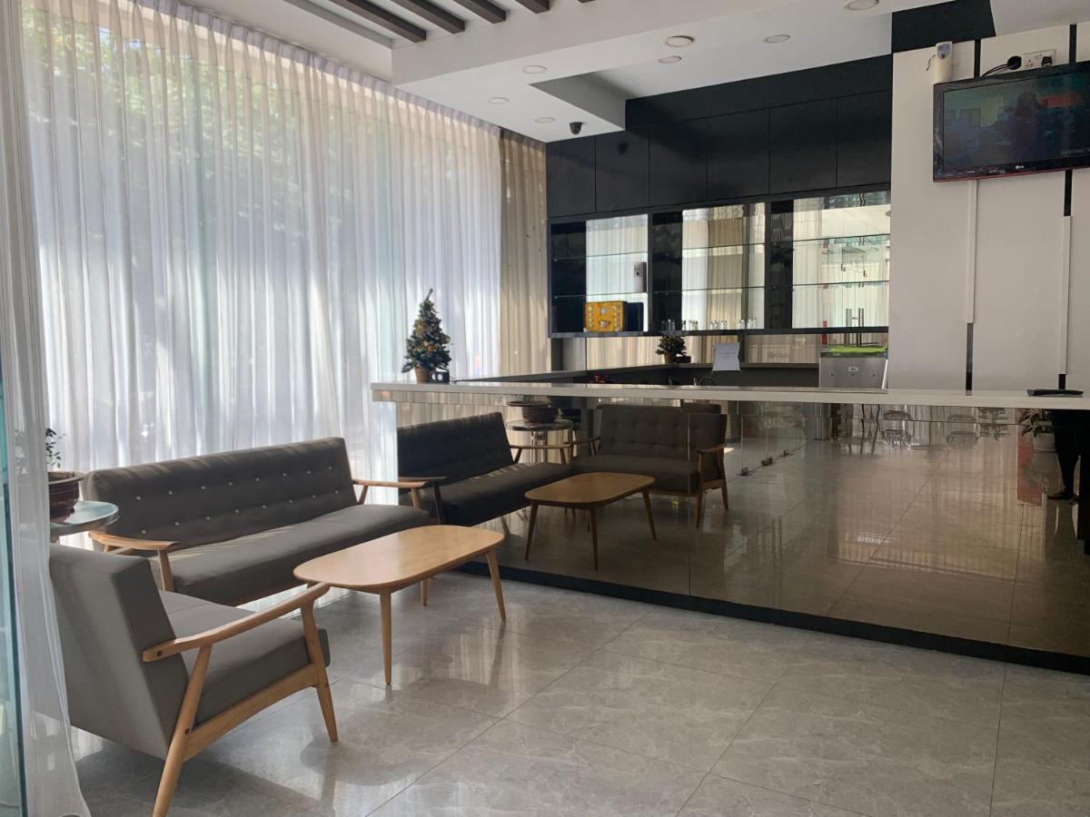 Oyo 676 Hotel Osaka Batam Eksteriør bilde