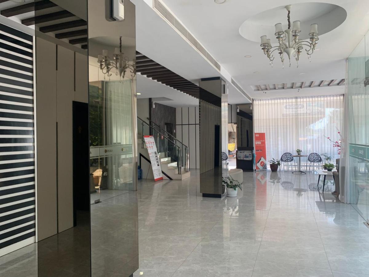 Oyo 676 Hotel Osaka Batam Eksteriør bilde