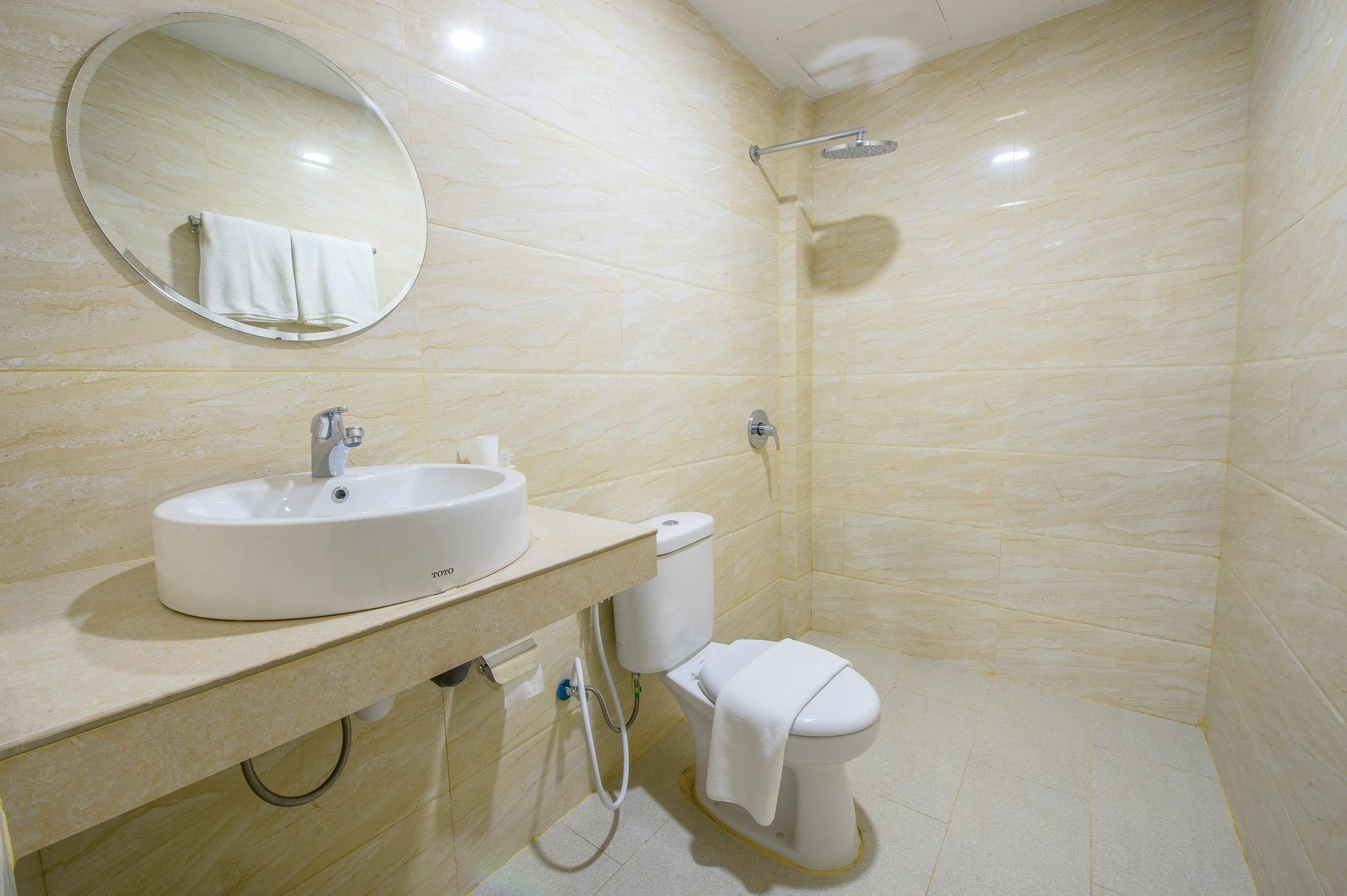 Oyo 676 Hotel Osaka Batam Eksteriør bilde